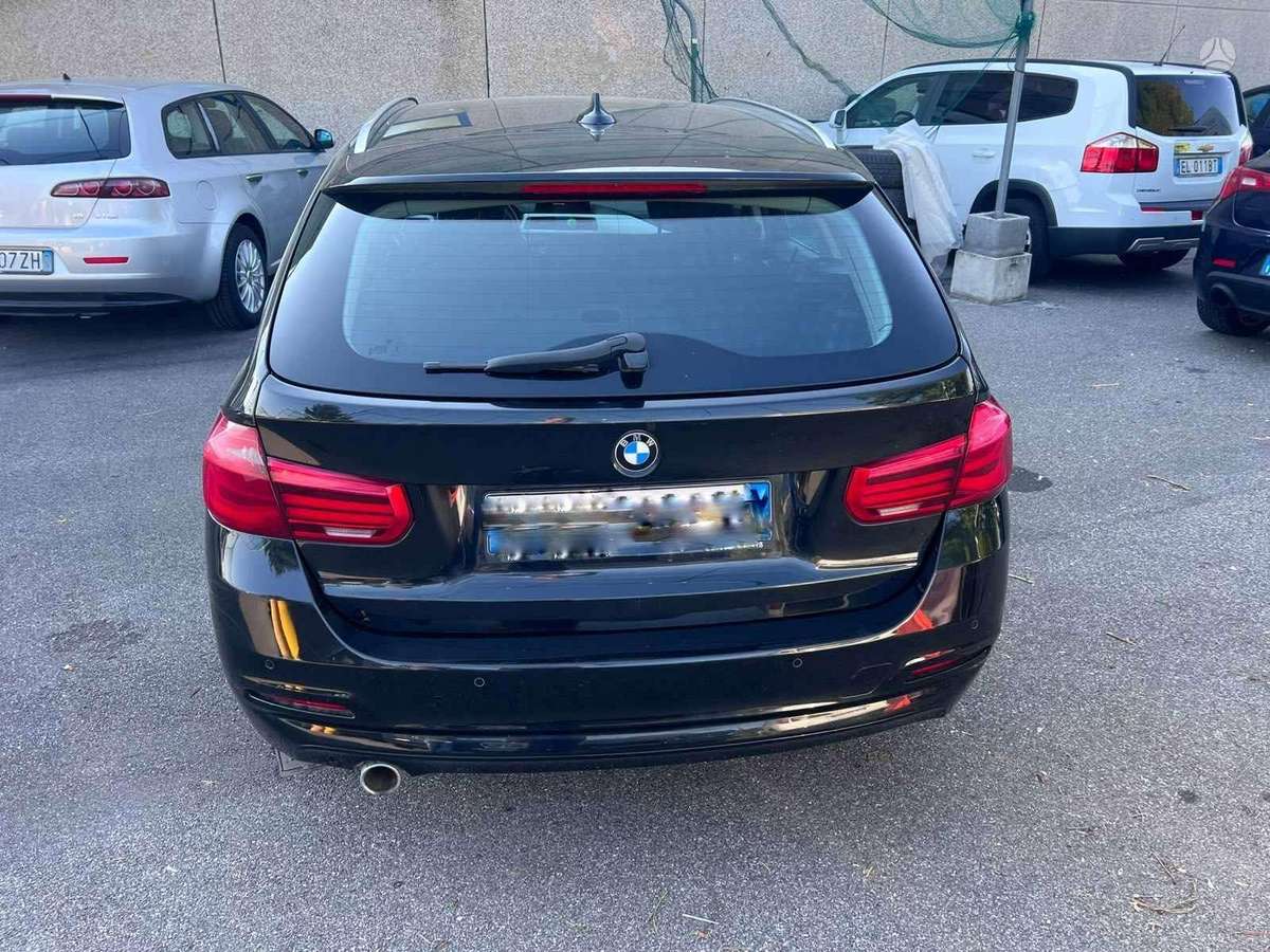 BMW 318, Универсал
