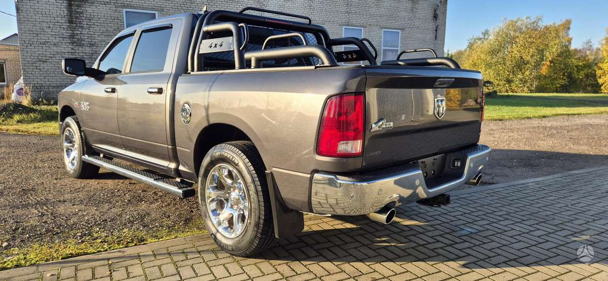 RAM 1500, 5.7 l., Пикап