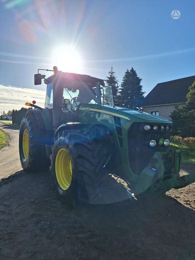 John Deere 8430, tractors