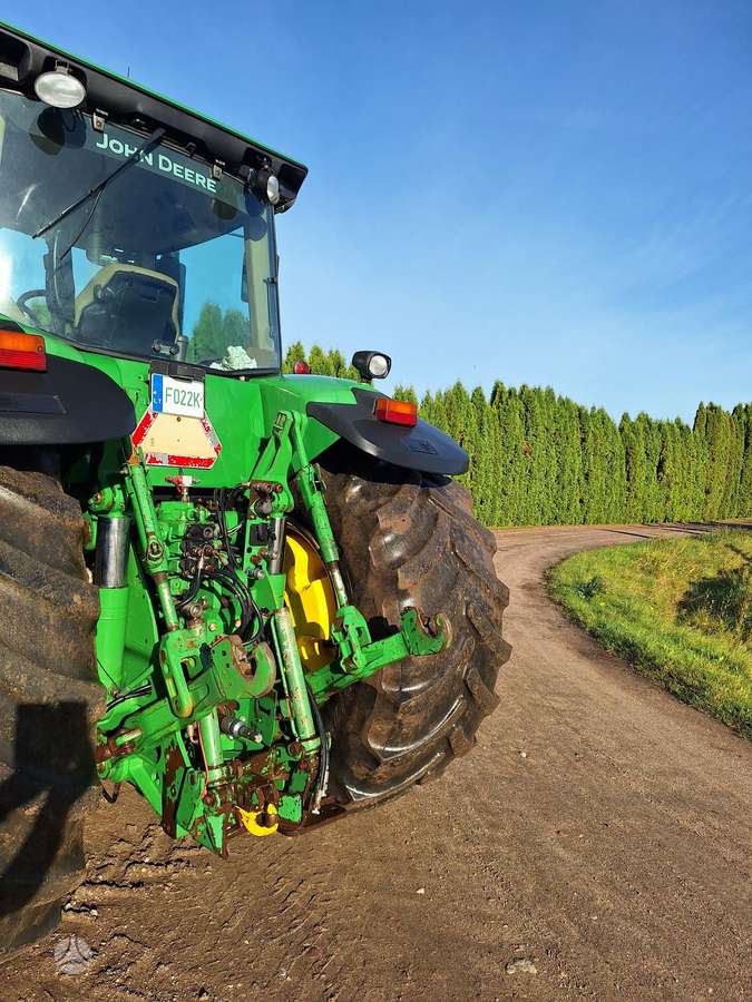 John Deere 8430, traktoriai