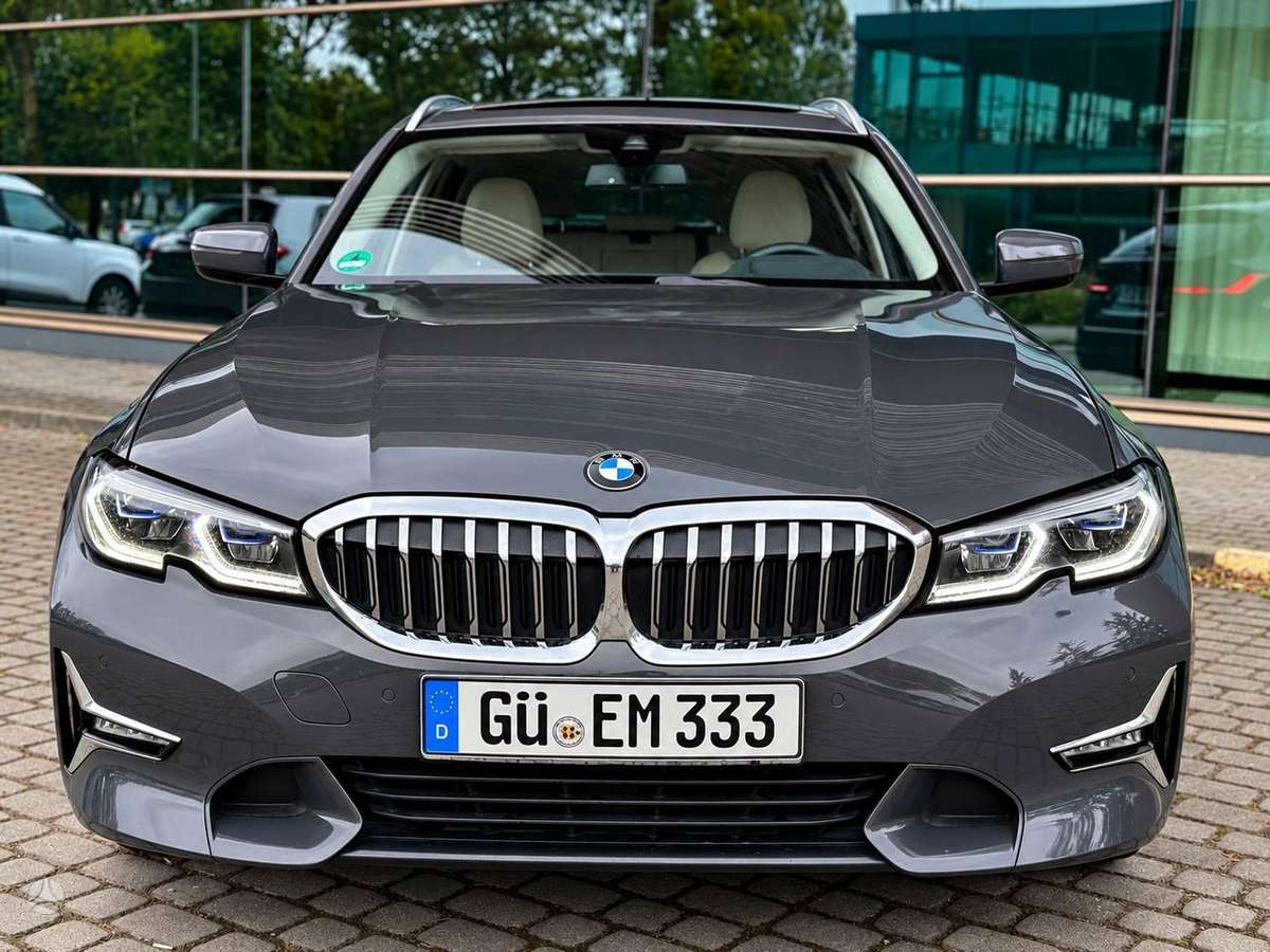 BMW 320, Универсал