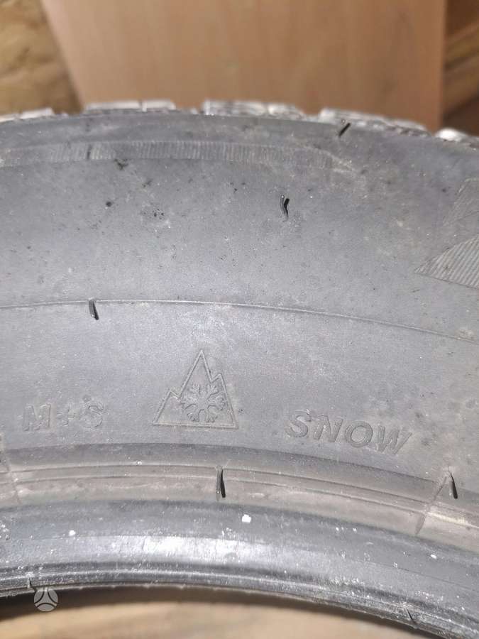 Bridgestone Blizzak LM005, всесезонные 215/65 R16