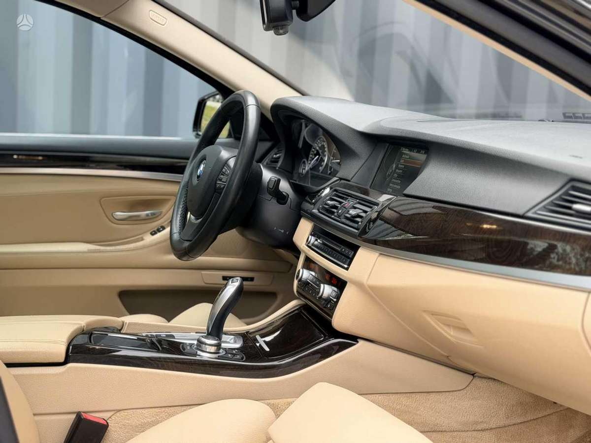 BMW 525, 2.0 l., Универсал