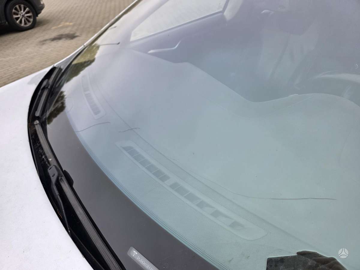 Tesla Model S, 85 kWh, hatchback