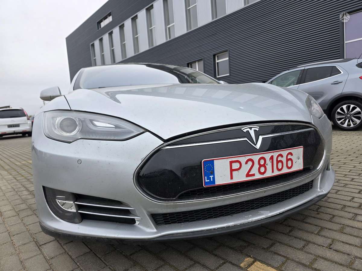 Tesla Model S, 85 кВт·ч, Хэтчбек