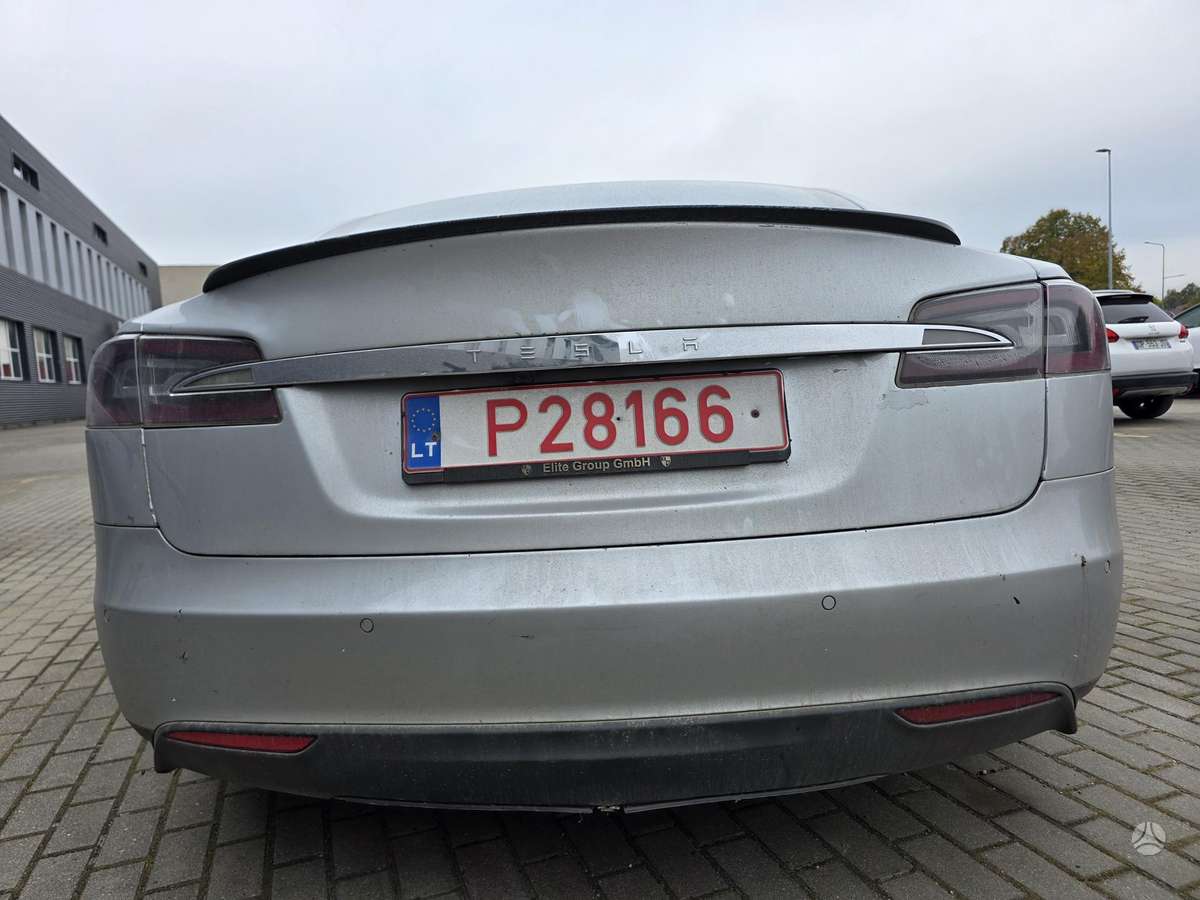 Tesla Model S, 85 кВт·ч, Хэтчбек