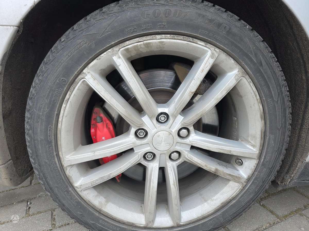 Tesla Model S, 85 кВт·ч, Хэтчбек