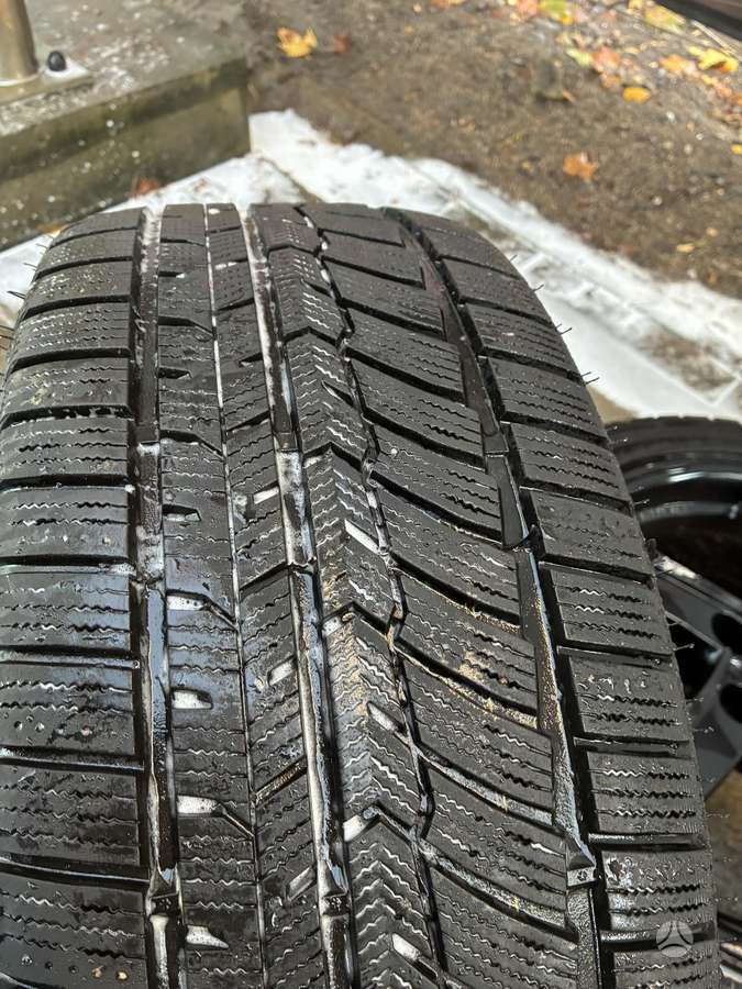 Austone, universalios 225/45 R17
