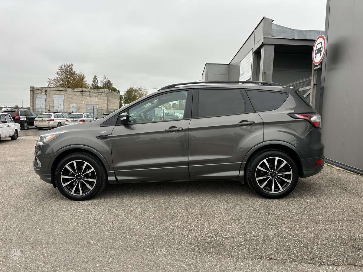 Ford Kuga, 1.5 l., off-road / crossover