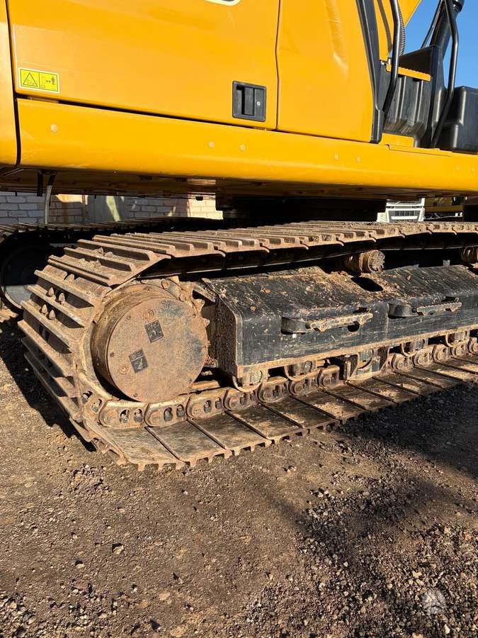 Caterpillar 323, ekskavatoriai