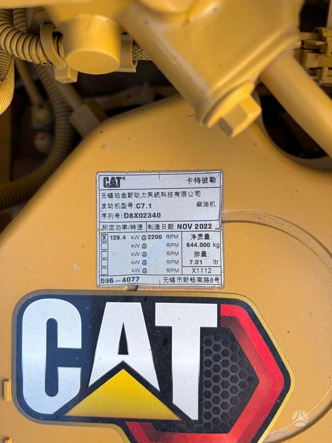 Caterpillar 323, ekskavatoriai