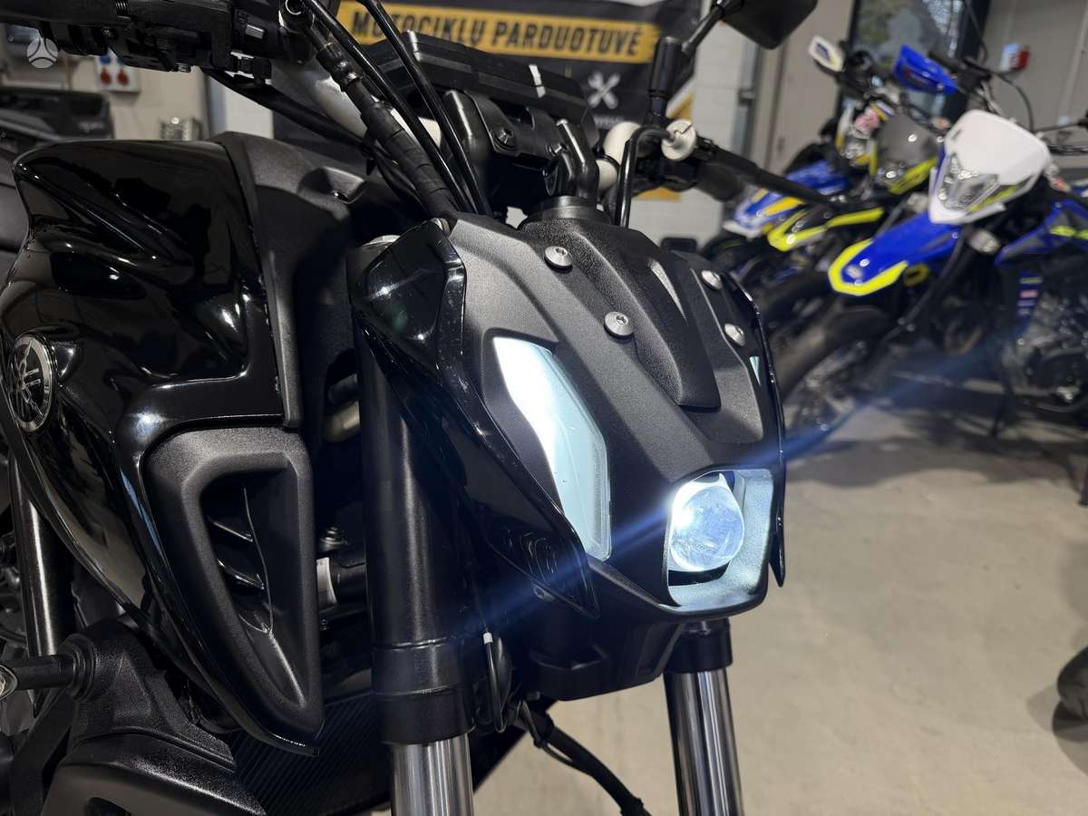 Yamaha MT 07 689cc, street / classic