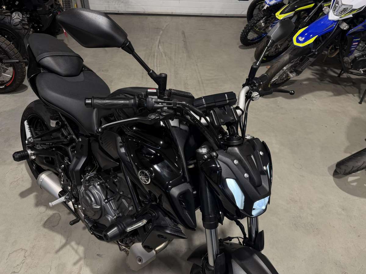 Yamaha MT 07 689cc, street / classic