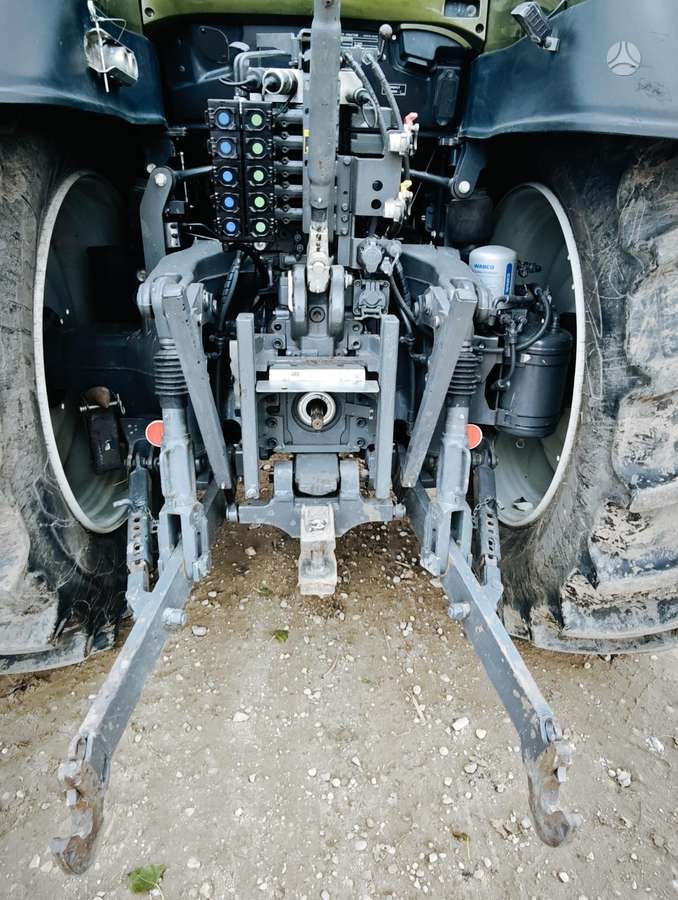 Valtra T235 VERSU GPS, тракторы