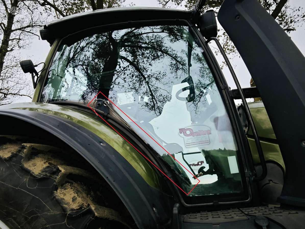 Valtra T235 VERSU GPS, тракторы