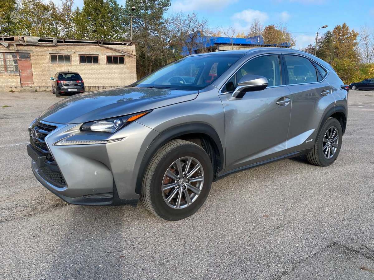 Lexus NX 300h