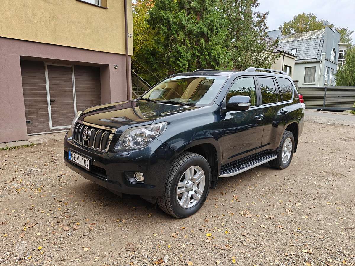 Toyota Land Cruiser