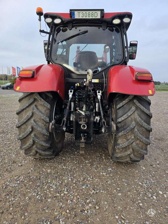 Case-IH Maxxum 135, tractors