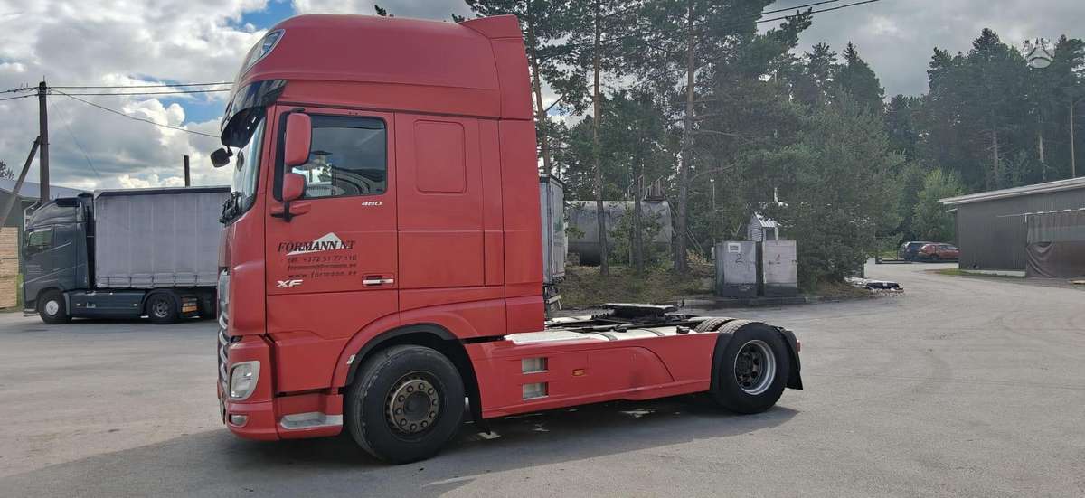 DAF XF480 4x2, double sleeper