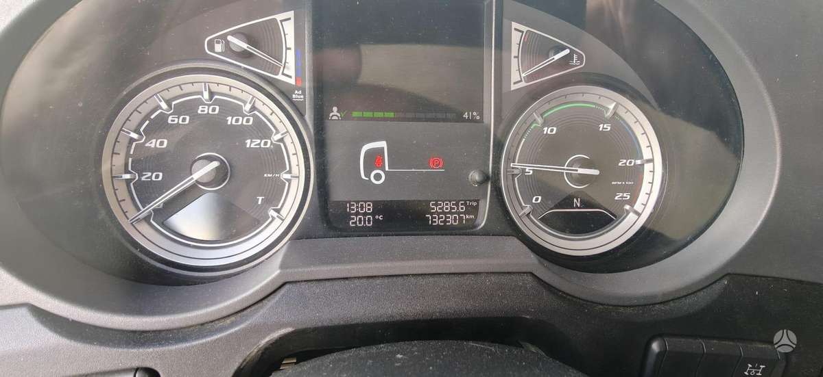 DAF XF480 4x2, 2 miegamosios vietos