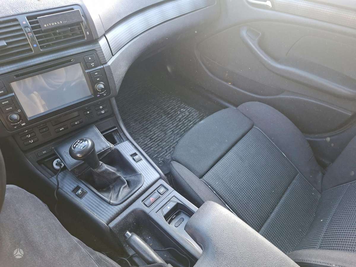 BMW 320, Универсал