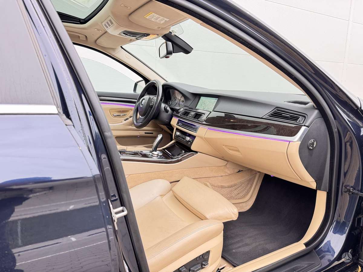 BMW 525, Универсал