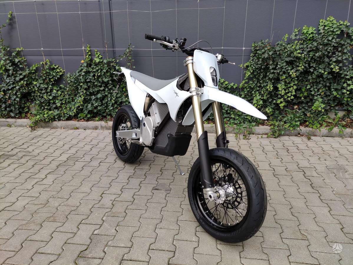 Stark Varg, electric, supermoto