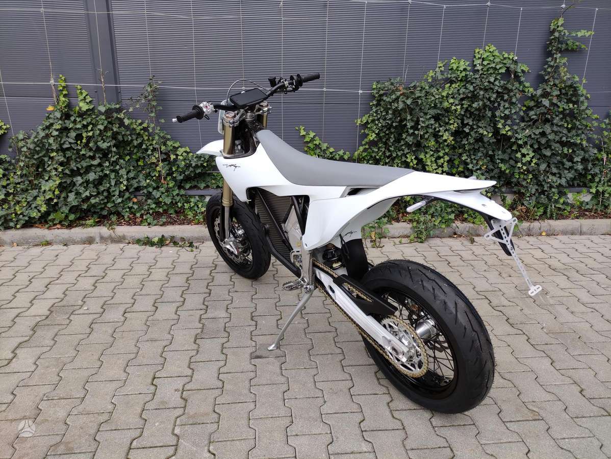 Stark Varg, electric, supermoto