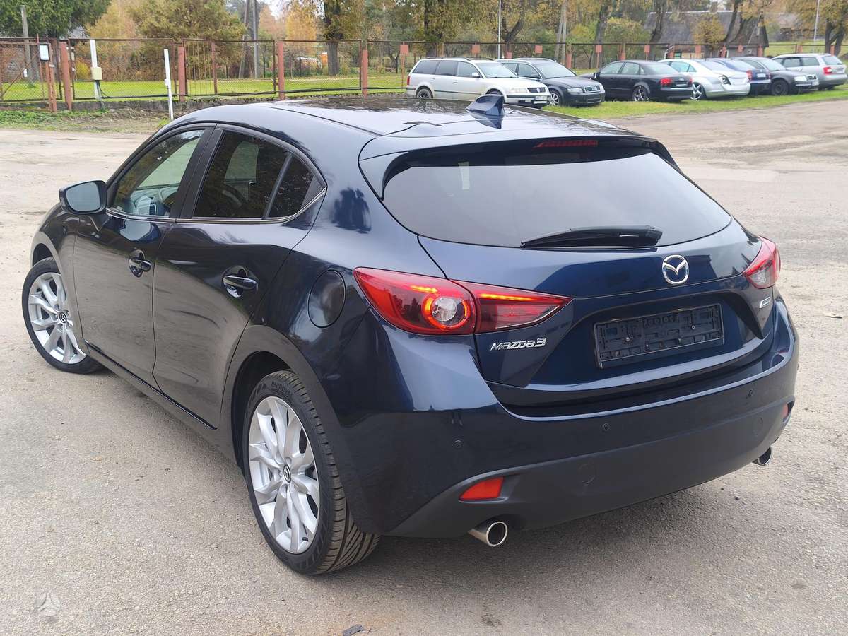 Mazda 3, 2.2 l., Хэтчбек