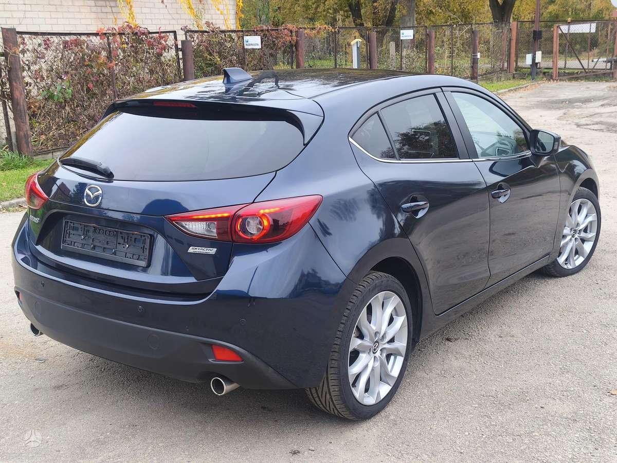 Mazda 3, 2.2 l., Хэтчбек