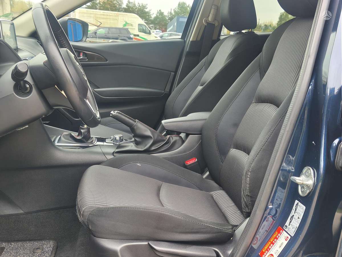 Mazda 3, 2.2 l., hatchback