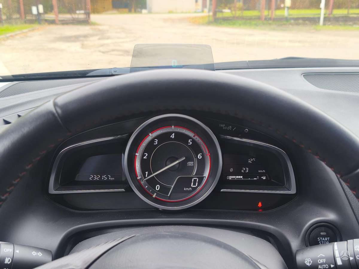 Mazda 3, 2.2 l., Хэтчбек