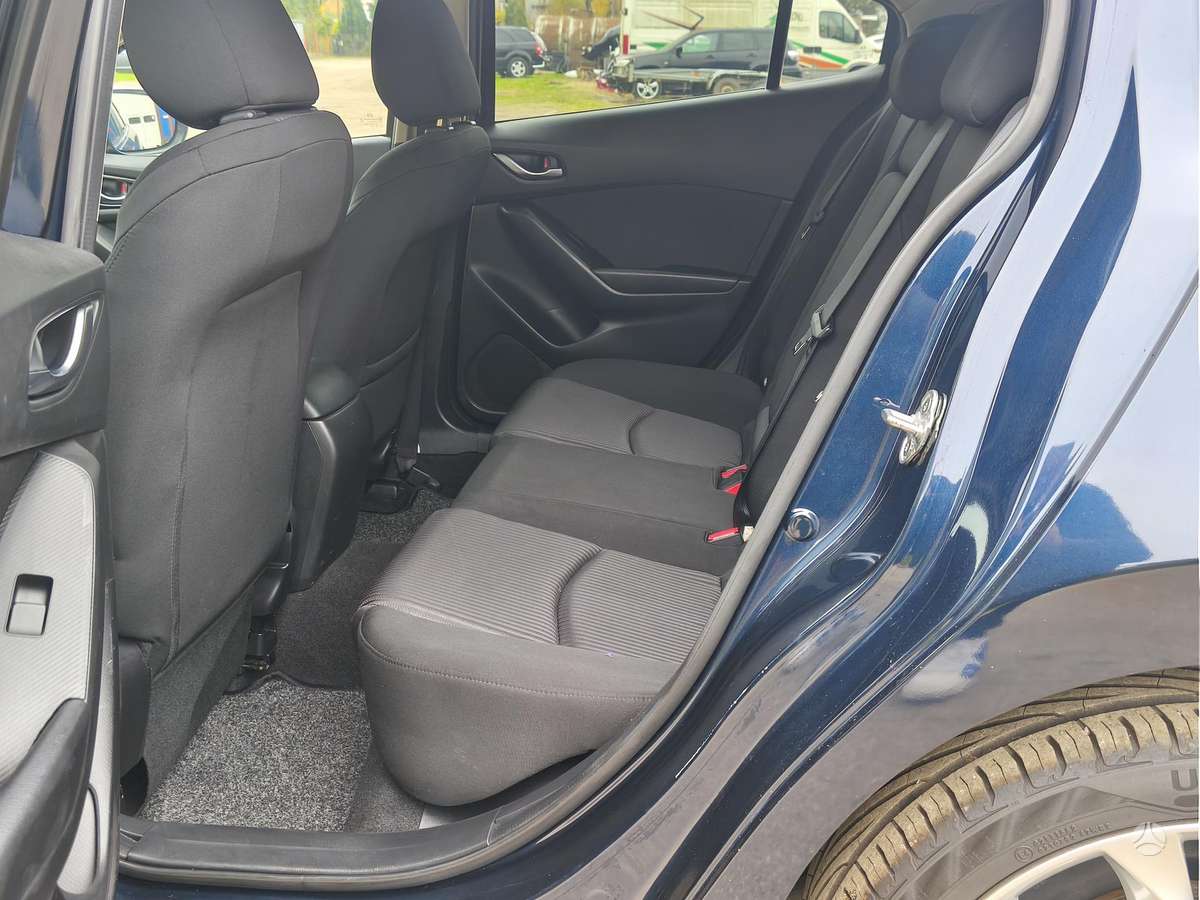 Mazda 3, 2.2 l., Хэтчбек