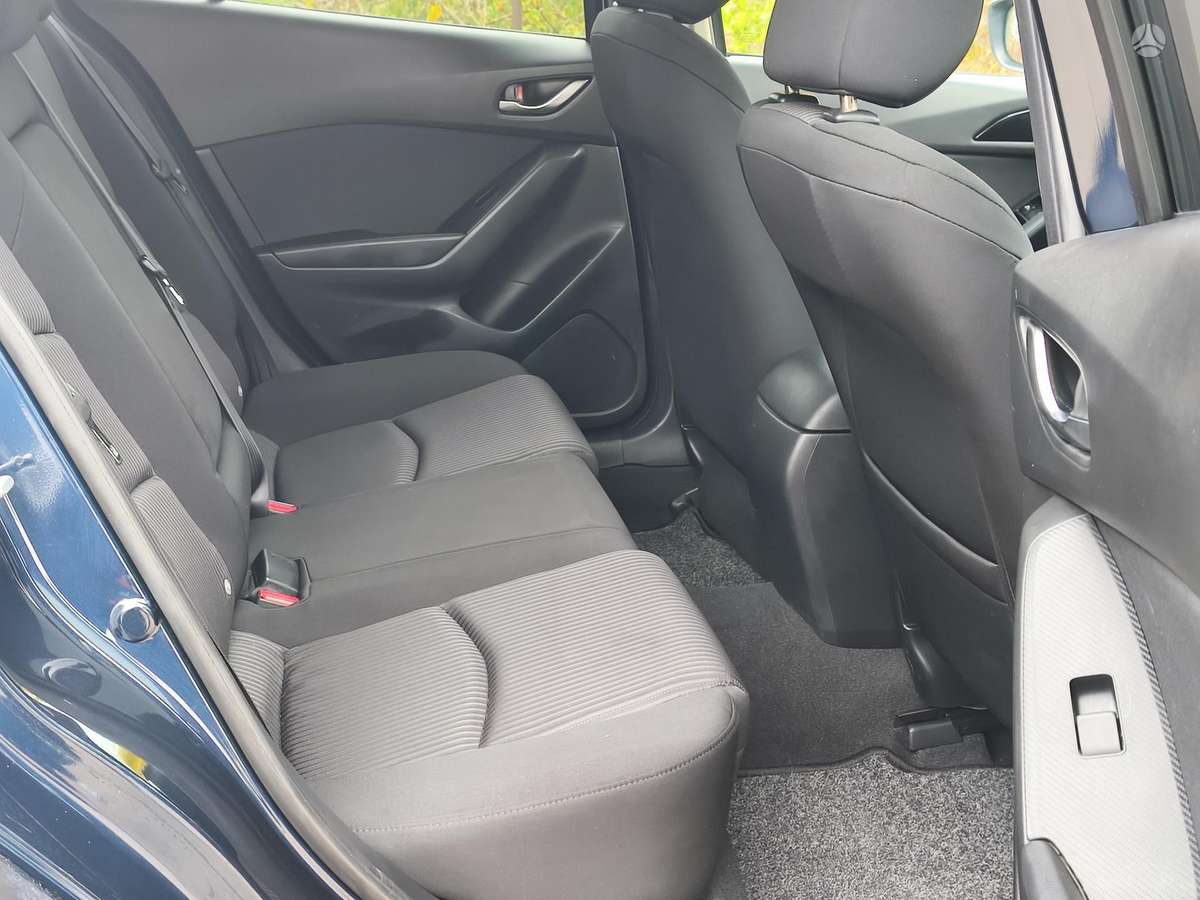 Mazda 3, 2.2 l., hatchback