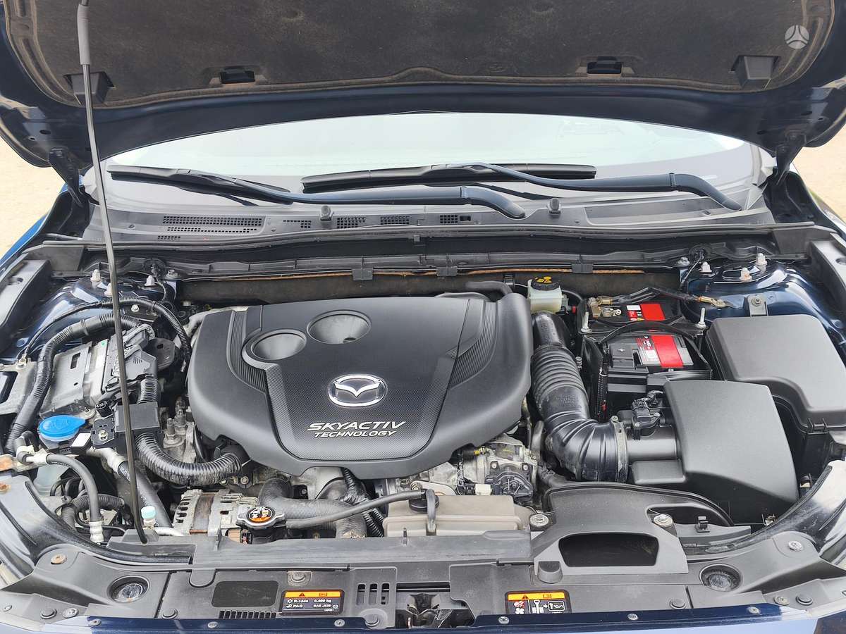 Mazda 3, 2.2 l., Хэтчбек
