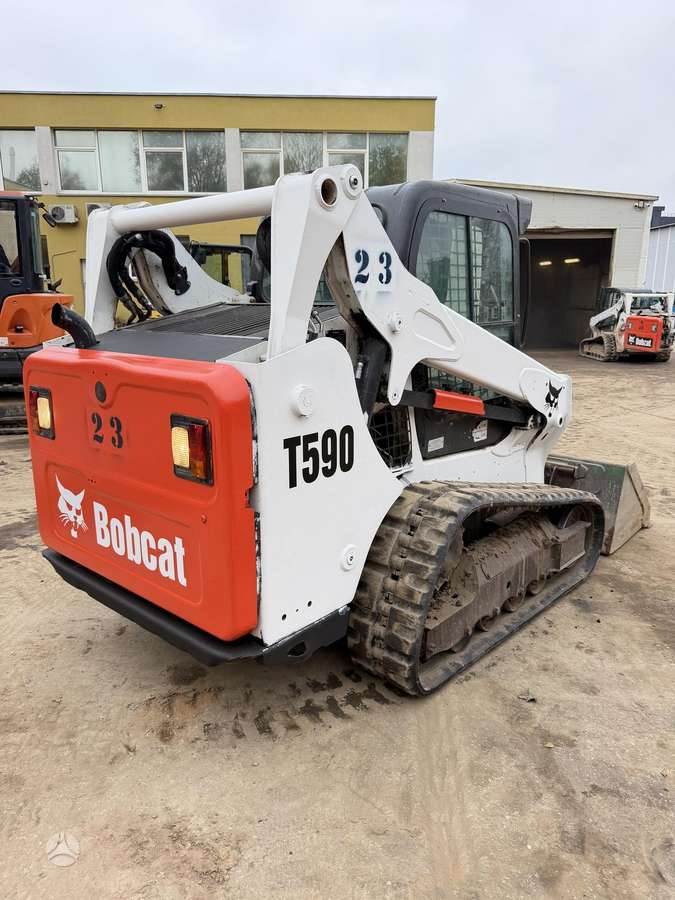 Bobcat T590, mini loaders