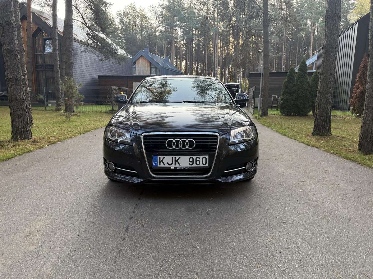 Audi A3, 1.6 l., Хэтчбек