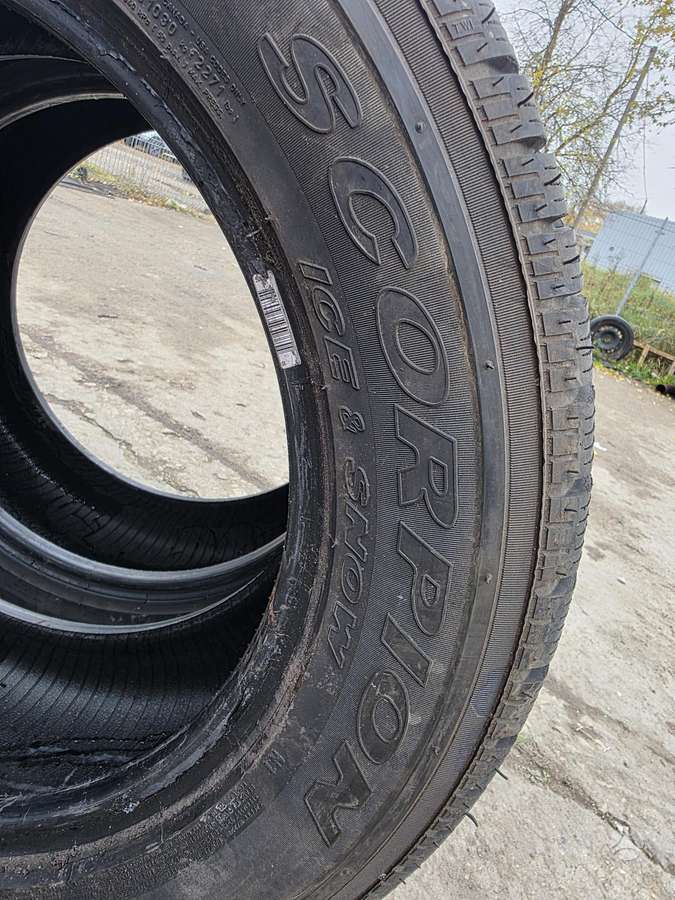 Pirelli SCORPION, winter 255/55 R18