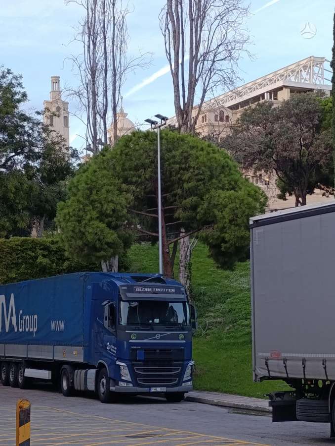 Krone SD, dropside with tarpaulin