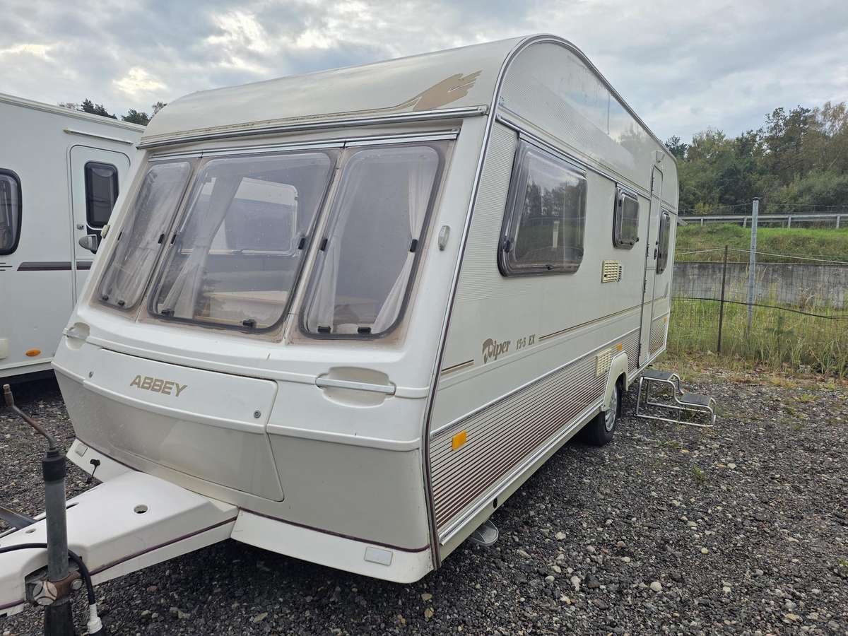 Abbey Piper, caravans