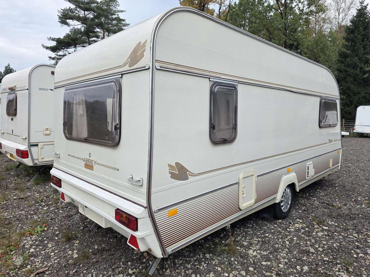 Abbey Piper, caravans