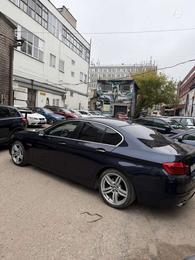 BMW 528, 2.0 l., Седан