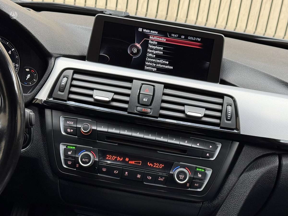 BMW 330, 3.0 l., Универсал
