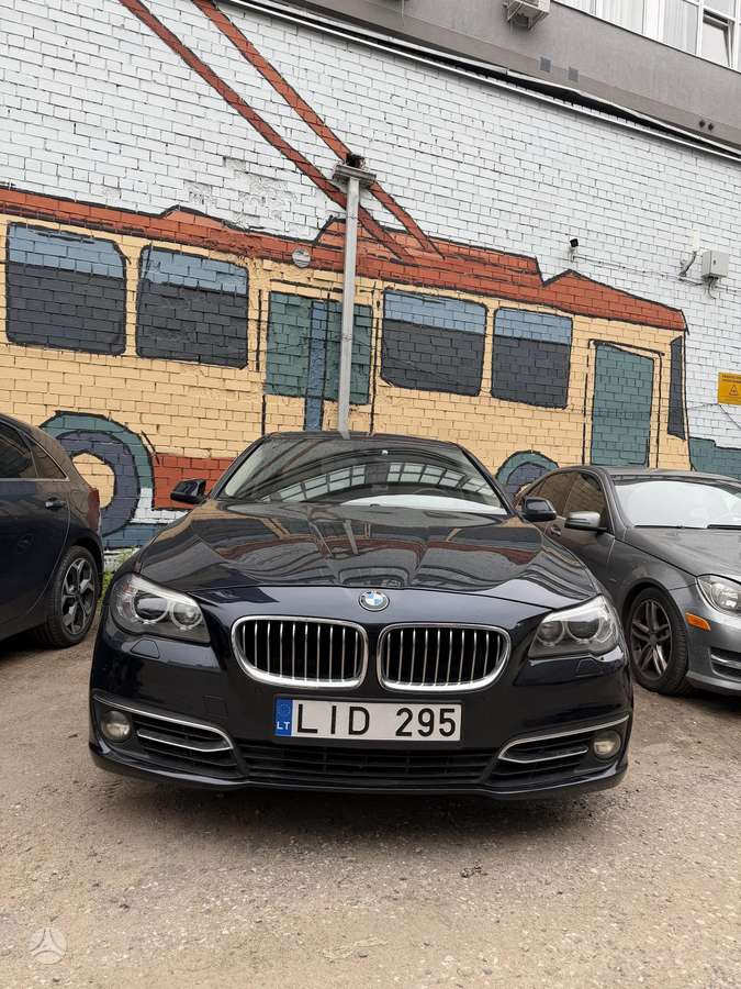 BMW 528, 2.0 l., Седан