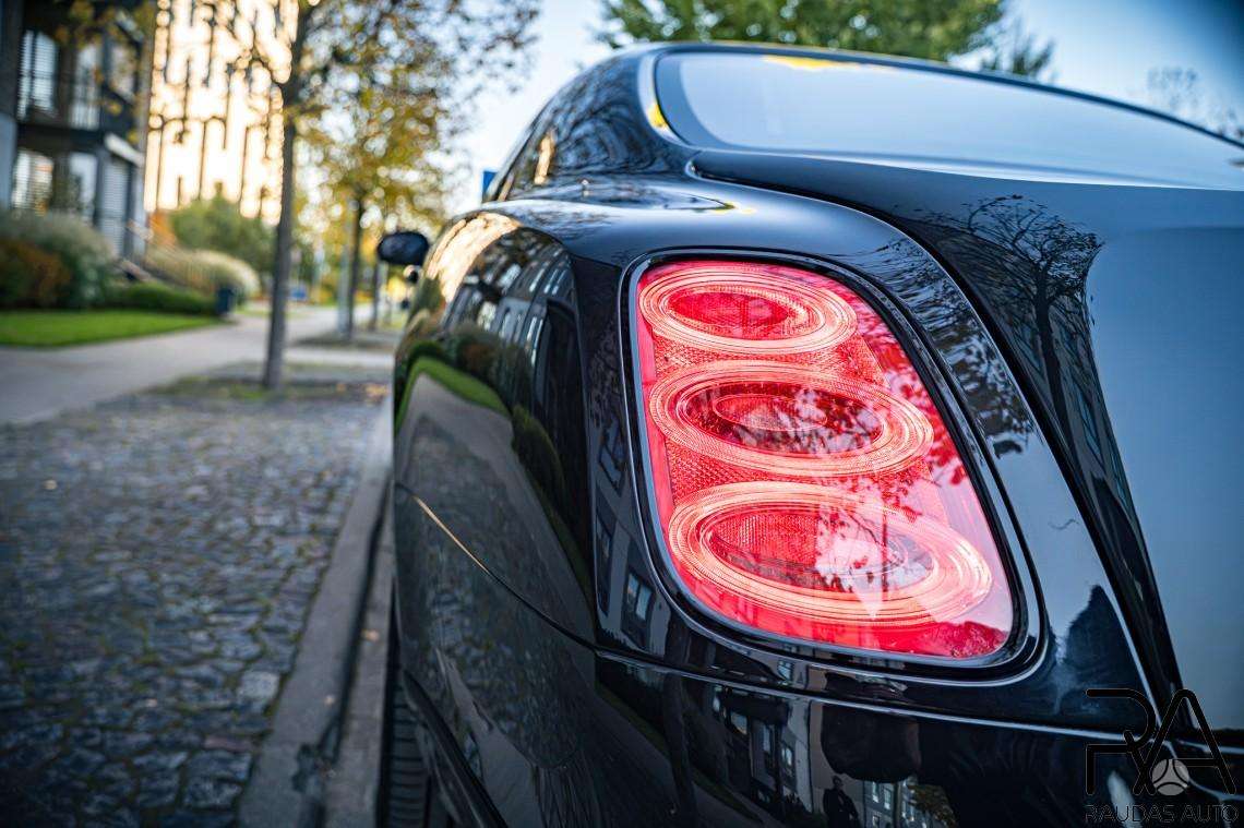 Bentley Mulsanne, 6.8 l., Седан