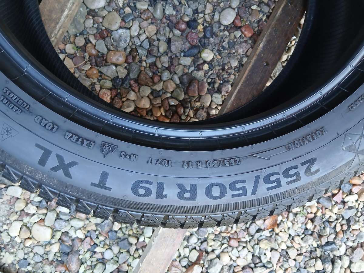 Continental, žieminės 255/50 R19