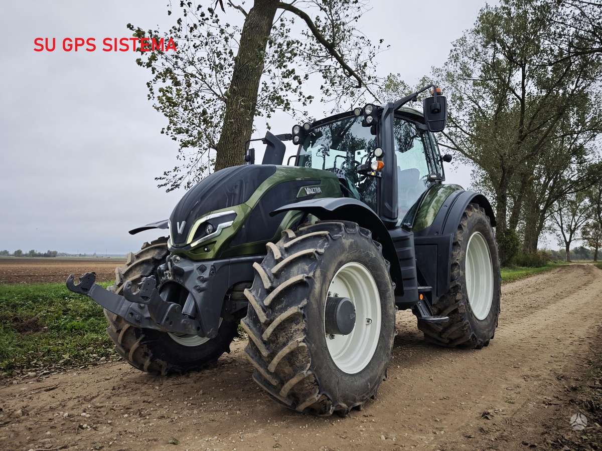 Valtra T235 VERSU GPS, тракторы