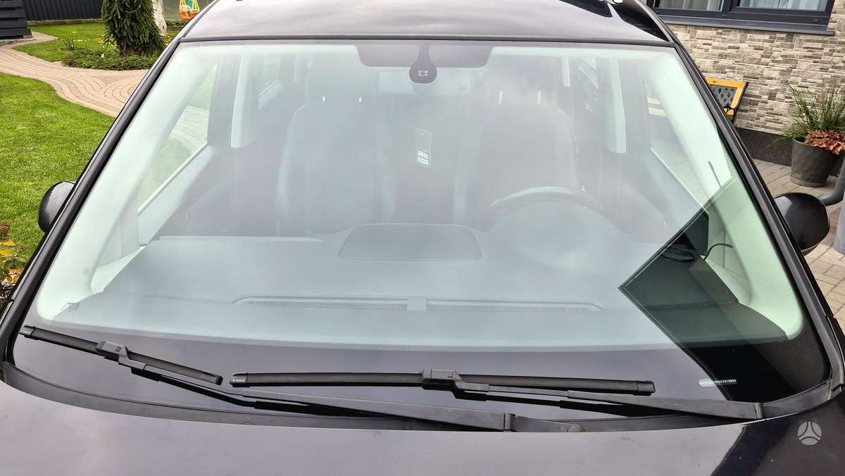 Volkswagen Sharan 2012 — photo 27