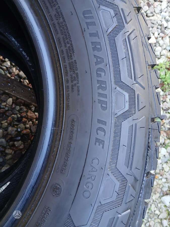 Goodyear, зимние 235/65 R16