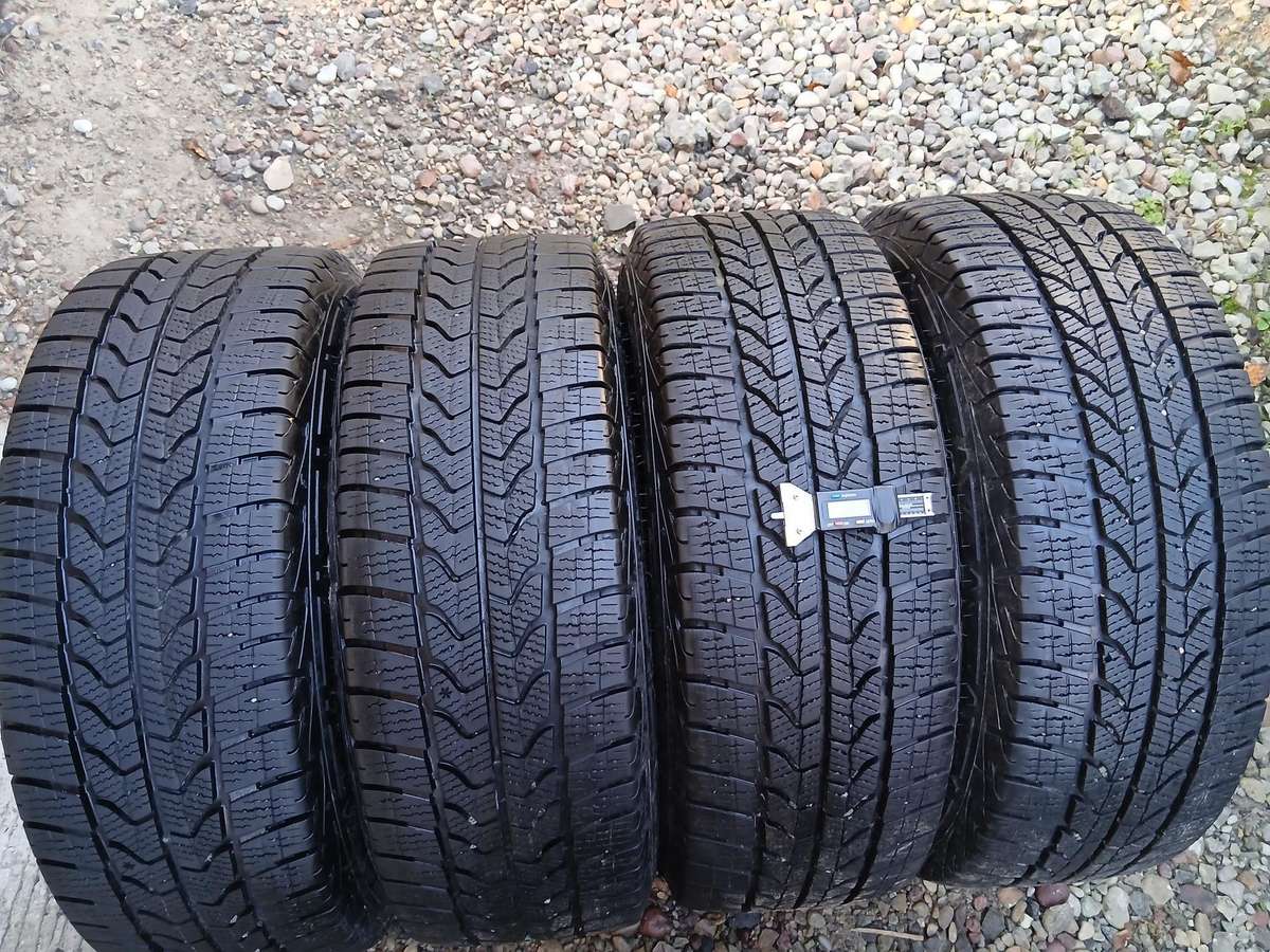 Goodyear, зимние 235/65 R16